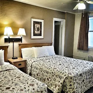 At Queen Anne 3* Seattle